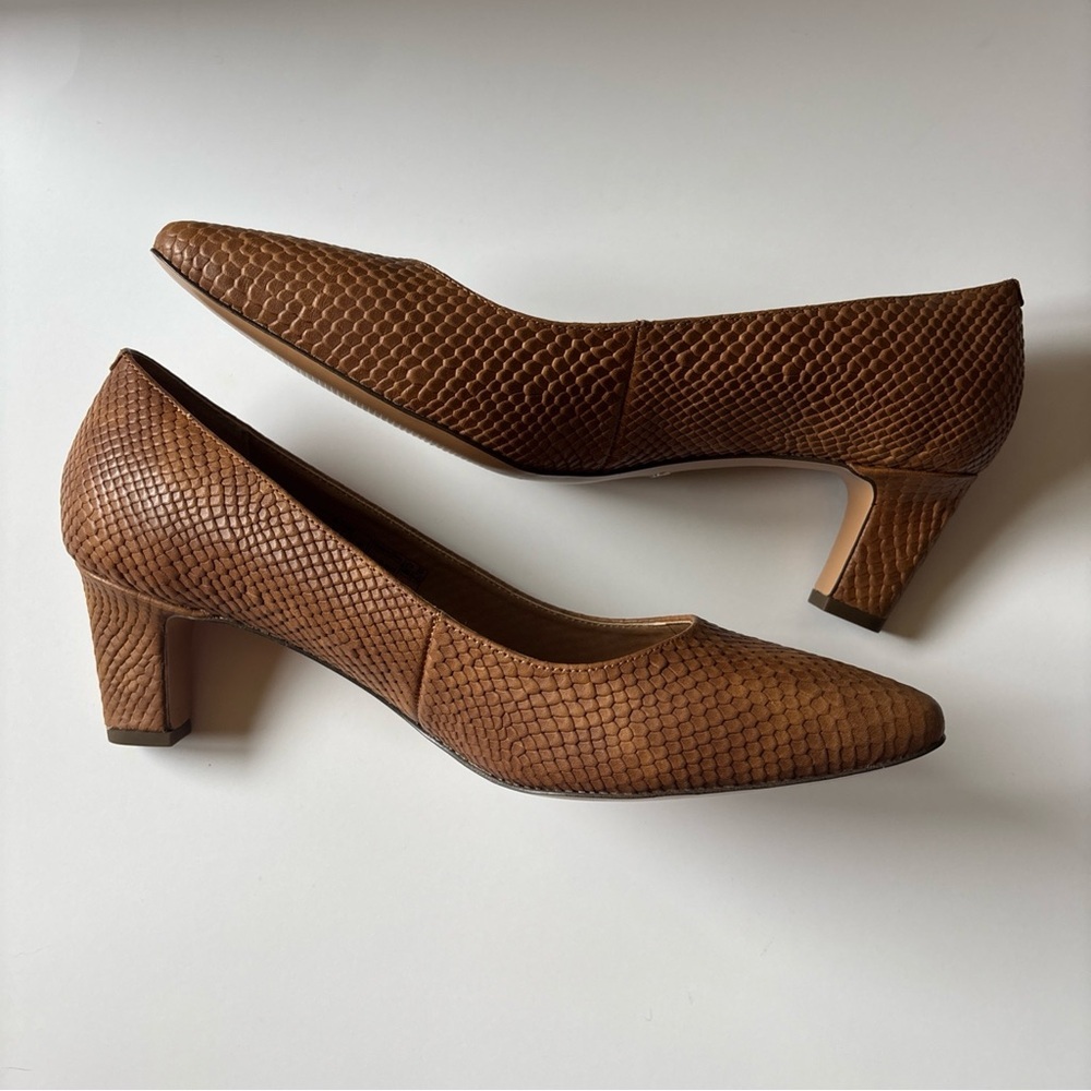 Vionic Women's Madison Mia Brown Snakeskin Embossed Heels Womens 9.5 NWOT - Picture 5 of 10